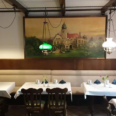 Dorfkrug 23845 Penzion 3*