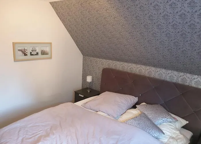 Pensionat Dorfkrug 23845